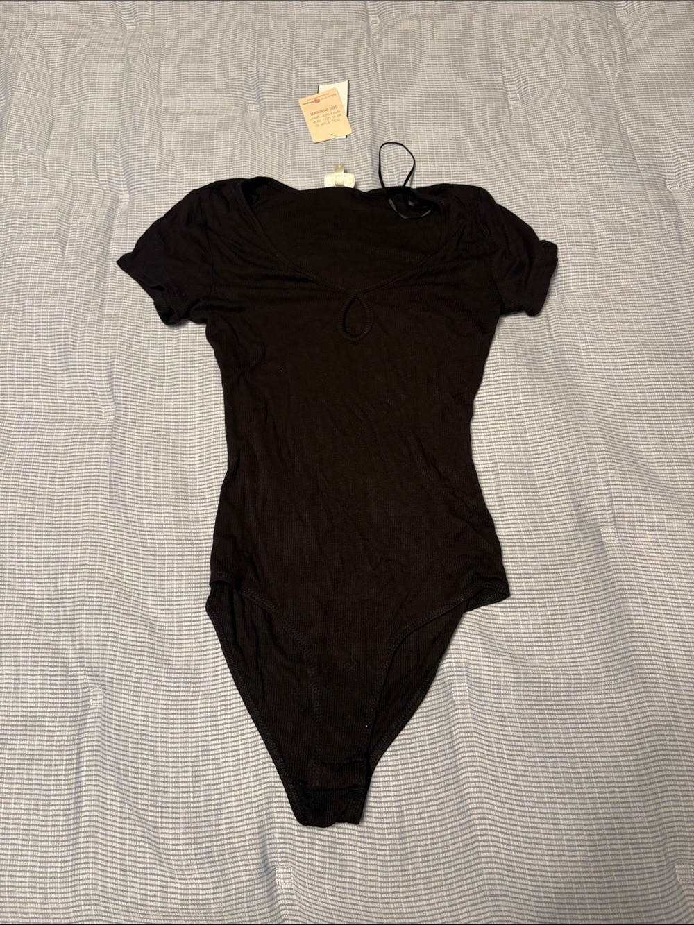 Ribbed Short Sleeve Black Bodysuit with Keyhole Detail - Picture 1 of 3